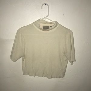 super cute! cropped turtle neck ❤️